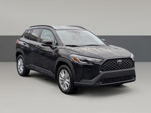 2025 Toyota Corolla Cross LE