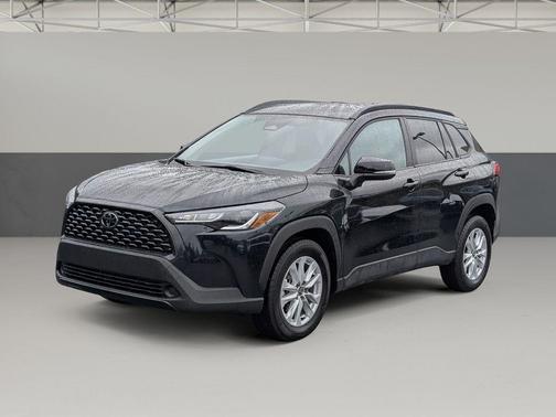 2025 Toyota Corolla Cross LE