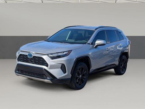 2023 Toyota RAV4 Hybrid SE