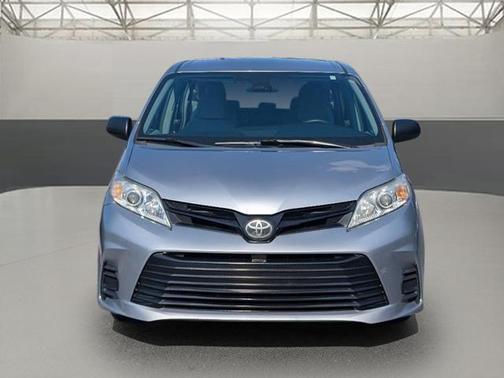 2018 Toyota Sienna SE