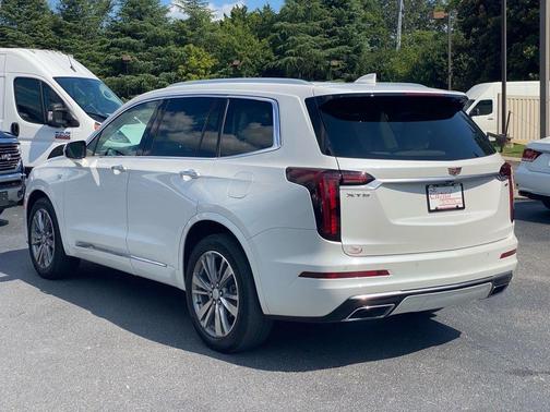 2021 Cadillac XT6 Premium Luxury FWD