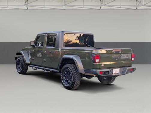 2023 Jeep Gladiator Willys 4x4