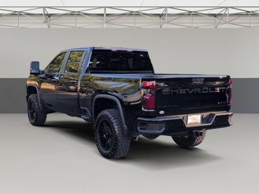 2024 Chevrolet Silverado 2500 Custom