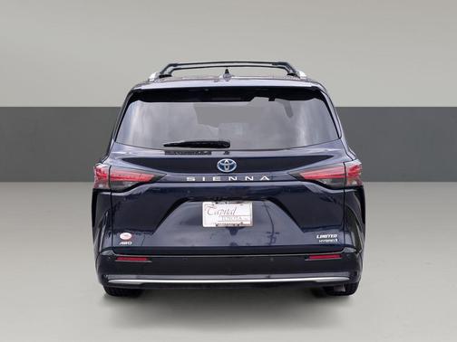 2024 Toyota Sienna Limited