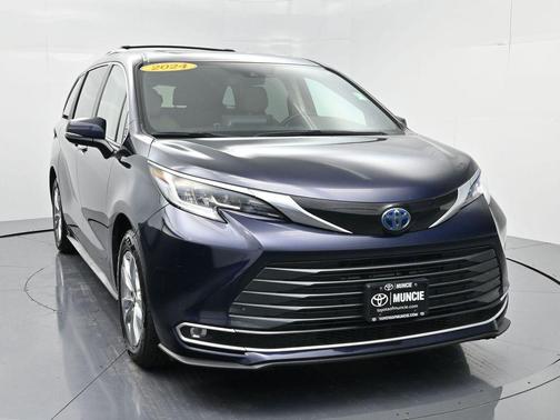 2024 Toyota Sienna Limited