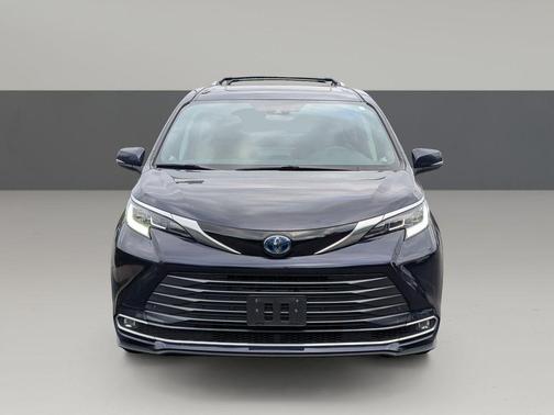 2024 Toyota Sienna Limited