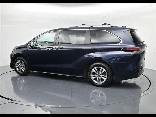 2024 Toyota Sienna Limited