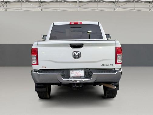 2019 RAM 2500 Tradesman Crew Cab 4x4 6'4' Box