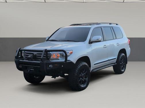 2015 Toyota Land Cruiser Base