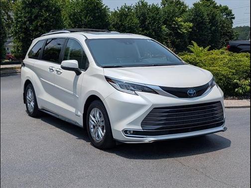 2021 Toyota Sienna Limited 7-Passenger