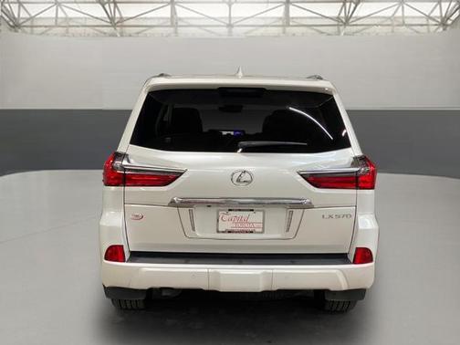 Eminent White Pearl 2019 Lexus LX 570 Base