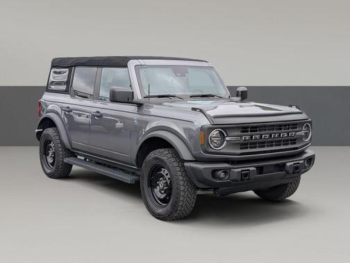 2023 Ford Bronco Black Diamond