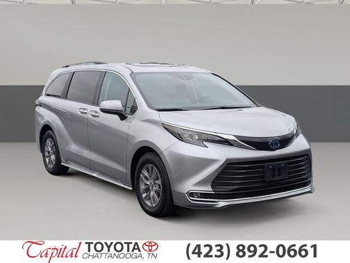 2024 Toyota Sienna XLE