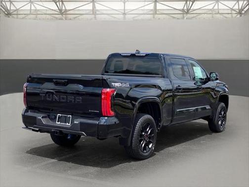 2025 Toyota Tundra Hybrid Platinum