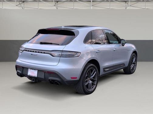 2024 Porsche Macan T