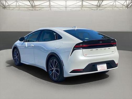 2023 Toyota Prius XLE