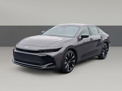 2024 Toyota Crown Platinum