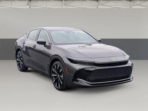 2024 Toyota Crown Platinum