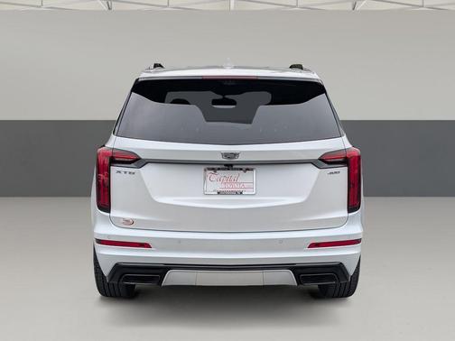 2025 Cadillac XT6 Premium Luxury FWD