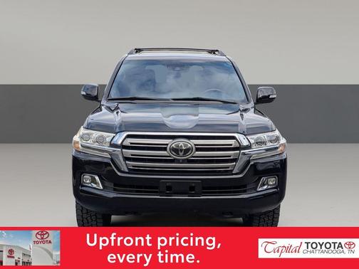 2016 Toyota Land Cruiser Base