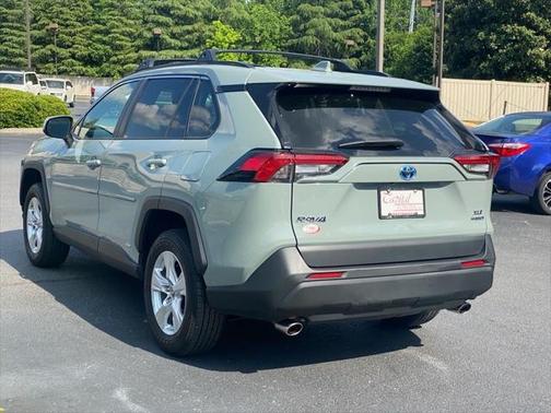 2021 Toyota RAV4 Hybrid XLE