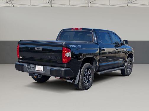 2018 Toyota Tundra SR5