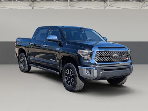 2018 Toyota Tundra SR5