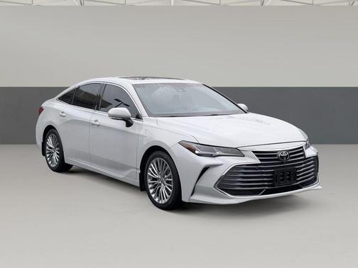 2022 Toyota Avalon Limited