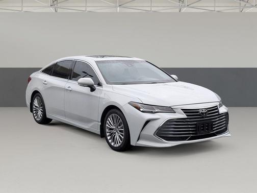 2022 Toyota Avalon Limited
