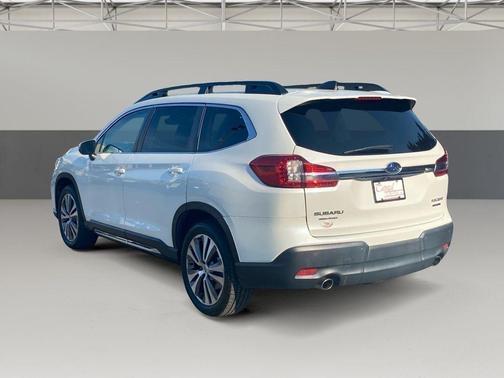 2022 Subaru Ascent Limited 8-Passenger