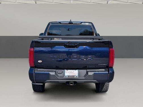 2025 Toyota Tundra Hybrid Platinum