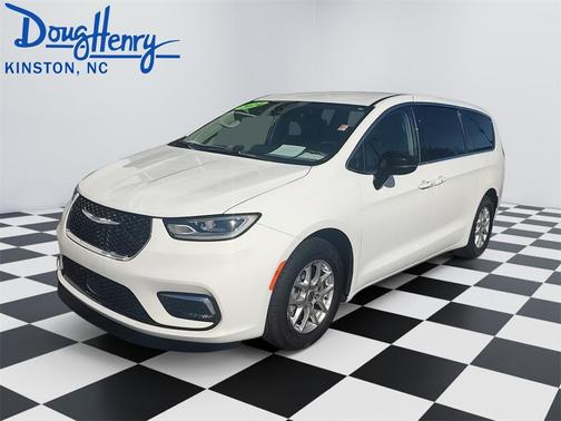 2024 Chrysler Pacifica Touring-L