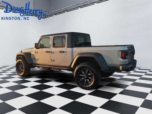 2020 Jeep Gladiator Sport