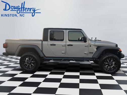 2020 Jeep Gladiator Sport