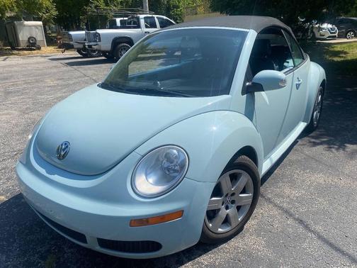 2006 Volkswagen New Beetle 2.5