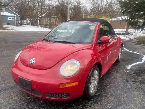 2009 Volkswagen New Beetle S