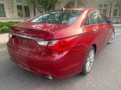2011 Hyundai SONATA SE