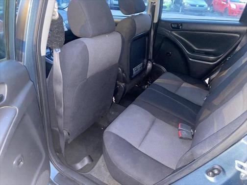2007 Pontiac Vibe Base