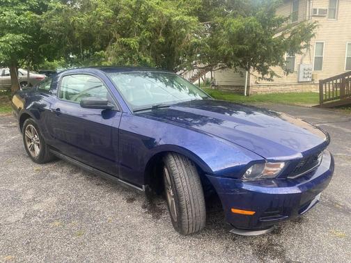 2010 Ford Mustang Premium