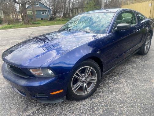 2010 Ford Mustang Premium