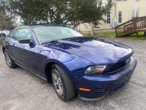 2010 Ford Mustang Premium