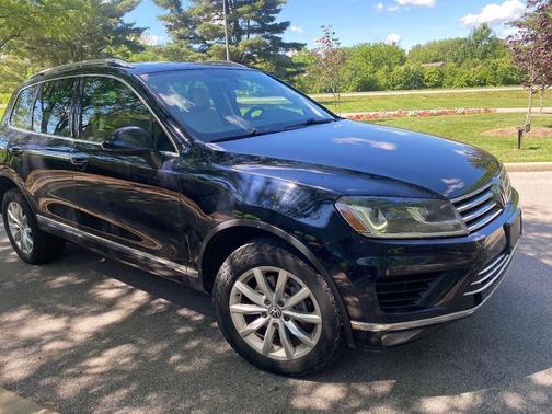 2015 Volkswagen Touareg TDI Sport w/Technology