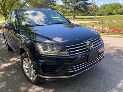 2015 Volkswagen Touareg TDI Sport w/Technology