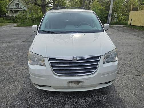 2010 Chrysler Town & Country Touring