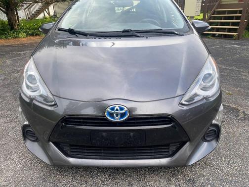 2015 Toyota Prius c Four