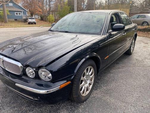 2004 Jaguar XJ Base