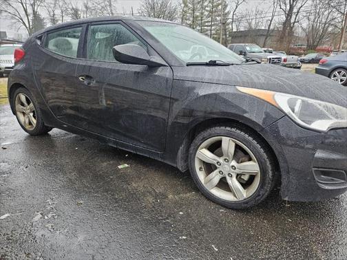 2013 Hyundai Veloster Base