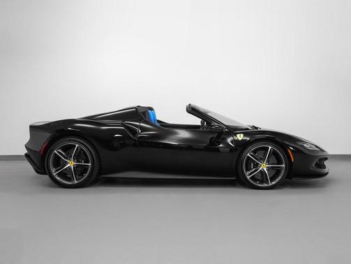 2024 Ferrari 296 GTS 