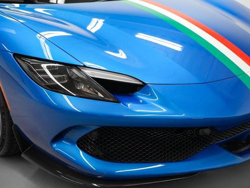 2024 Ferrari 296 GTS Base