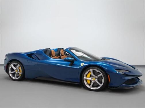 2023 Ferrari SF90 Spider Base